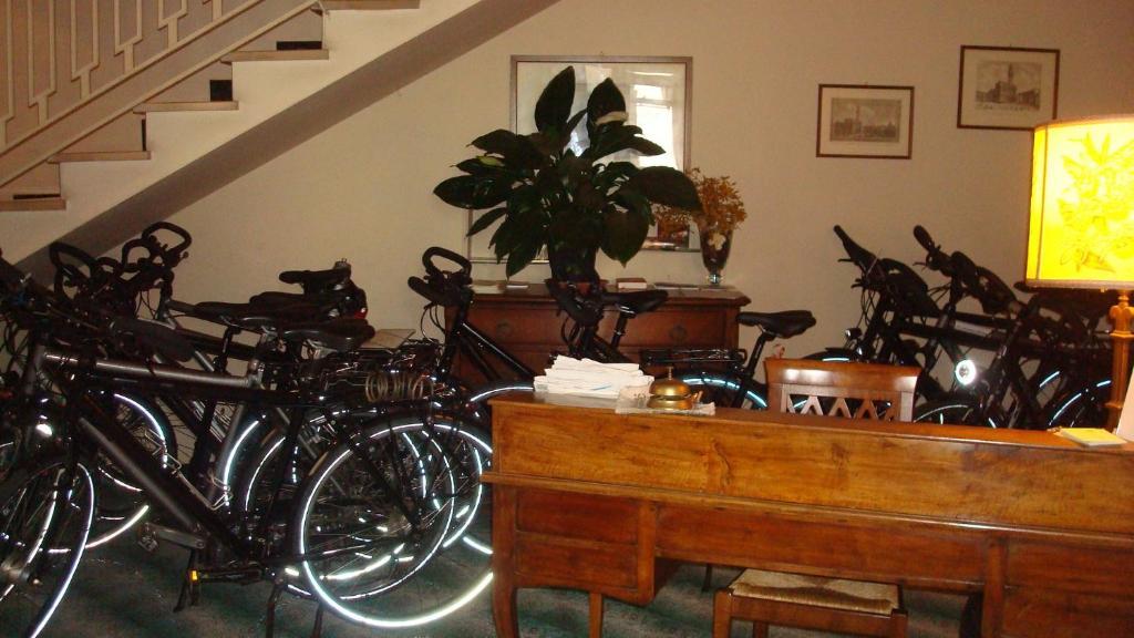 Albergo La Sfinge Chiusi Bagian luar foto